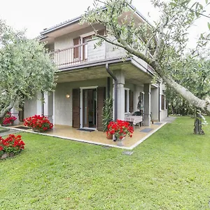 Casa Mary Due - Trilocale Con Giardino Privato A Due Passi Dal Sirmione